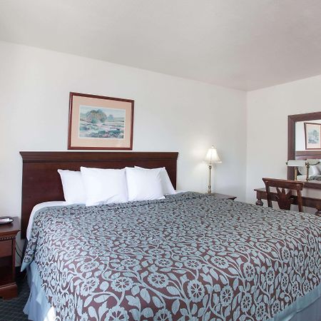 Days Inn By Wyndham Orange Anaheim Esterno foto